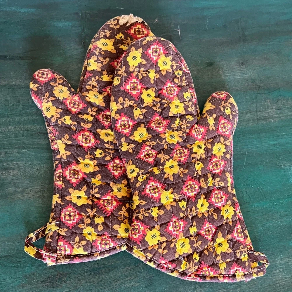 Set of 2 | VTG Retro | Oven Mits Gloves